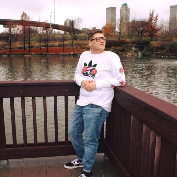 Profile Picture of Alexander Lee (@alexanderlee692) on Poshmark