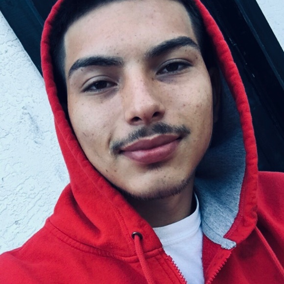 Profile Picture of Jeremy Reyna (@smoothjay_98) on Poshmark