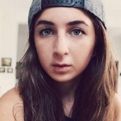 Profile Picture of Julia Barlow (@JuliaCallus) on Twitter