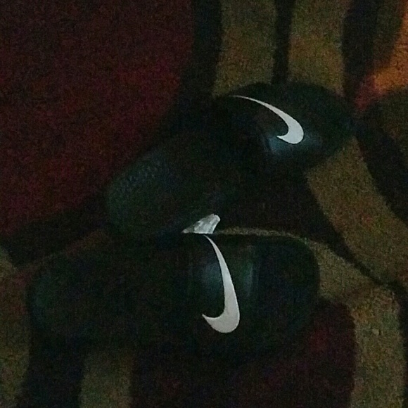 Maurice Mcmiller - Poshmark Profile Picture of Maurice Mcmiller (@mofactz) on Poshmark