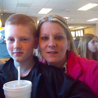 Profile Picture of Crystal Bartlett (@cdb102032) on Twitter