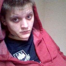Profile Picture of Carl Strange (@carlwhufc) on Twitter
