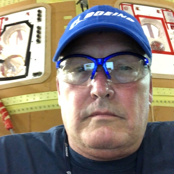Profile Picture of Richard Michel (@richardmiche422) on Poshmark