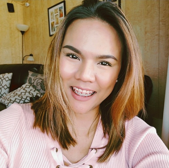 Profile Picture of Sasikarn Westerhuis (@sasikarnink) on Poshmark