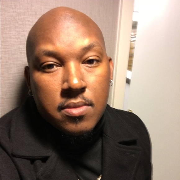 Profile Picture of Jonard Harden (@daddyfatsaks) on Poshmark