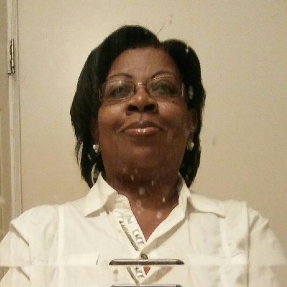 Alberta Prather - Poshmark Profile Picture of Alberta Prather (@albieown) on Poshmark