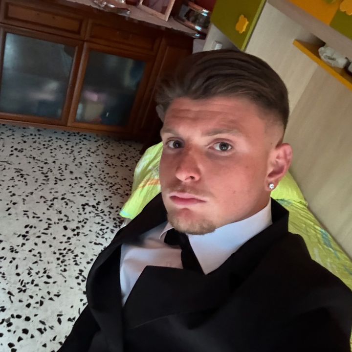 Profile Picture of raffaelescannapieco (@raffaelescannapieco) on Tiktok