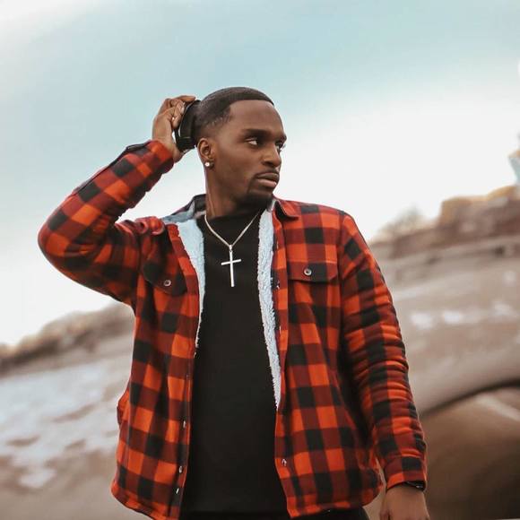 Profile Picture of Clarence Goodwin (@clrnc_goodwin) on Poshmark