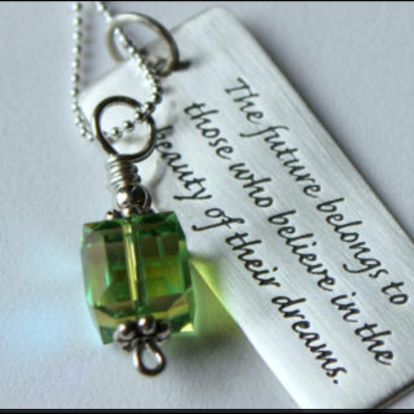 Profile Picture of Maria Arevalo (@bryn10) on Poshmark