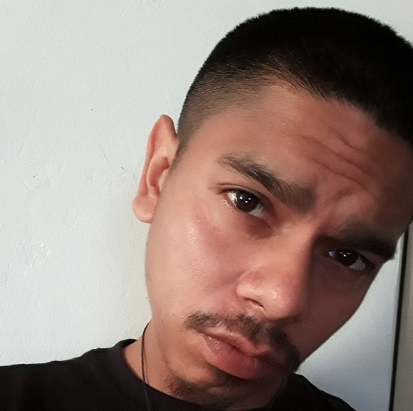 Ruben Sotelo - Poshmark Profile Picture of Ruben Sotelo (@rusotelo) on Poshmark