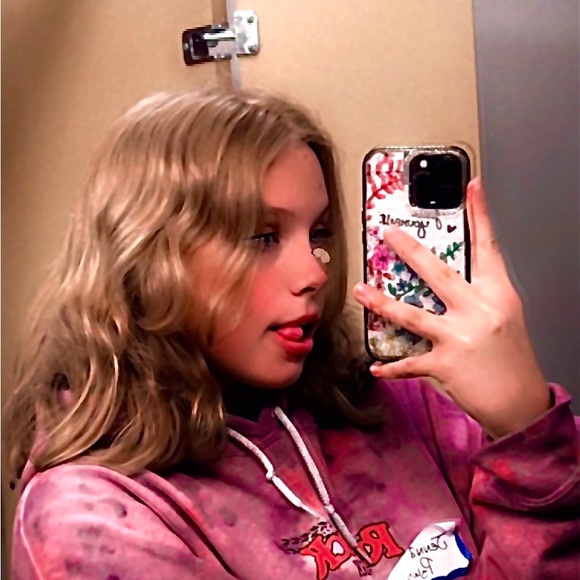 Profile Picture of Jenna Pyles (@jennapyles44) on Poshmark