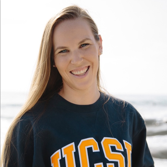 Kat Tehaney - Poshmark Profile Picture of Kat Tehaney (@kattehaney) on Poshmark