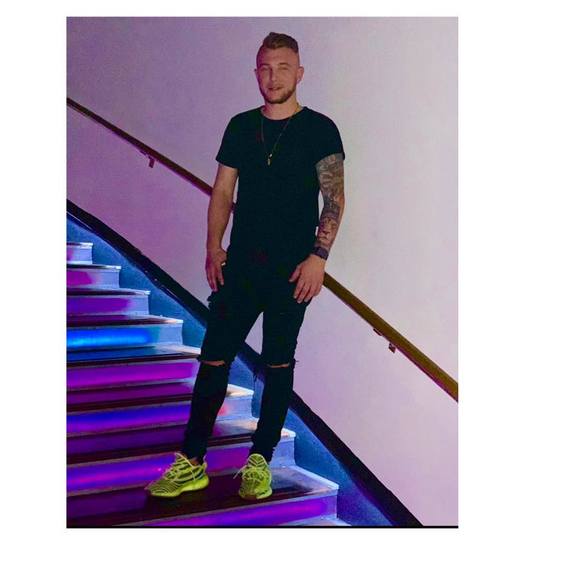 Profile Picture of Paul Inskeep (@paulinskeep) on Poshmark