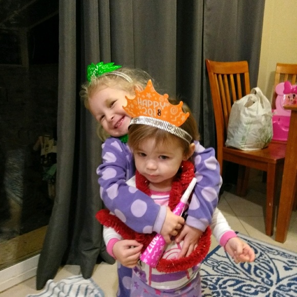 Carrie Novey - Poshmark Profile Picture of Carrie Novey (@23berrybear) on Poshmark