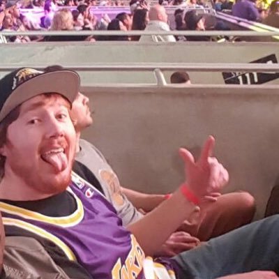 Profile Picture of Chris Heitkemperon Twitter