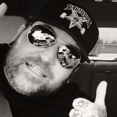 Profile Picture of John Page (@JohnnyWhiskey75) on Twitter