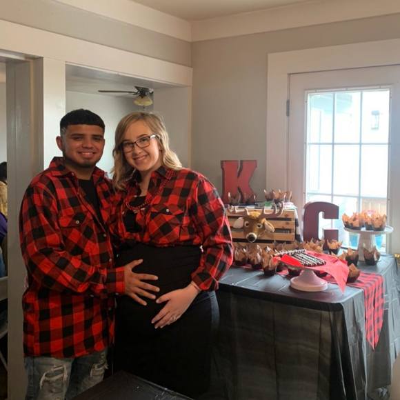 Profile Picture of Emma Febus (@emmafebus) on Poshmark