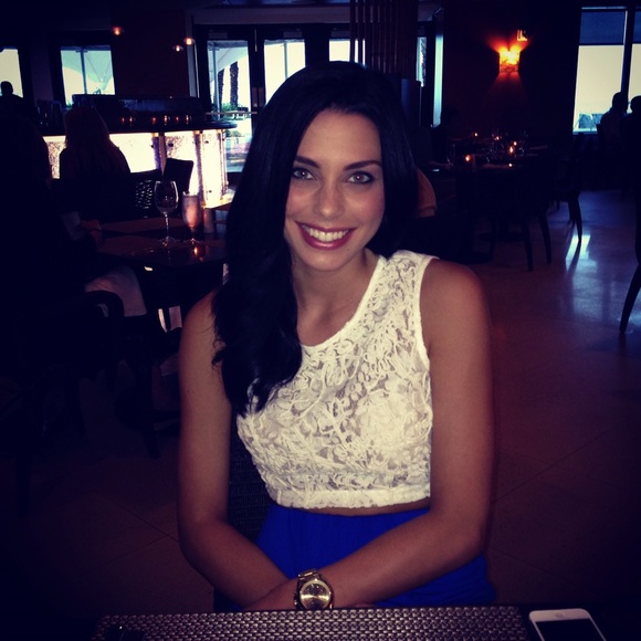 Profile Picture of Rosalie Nolfi (@ranolfi) on Poshmark