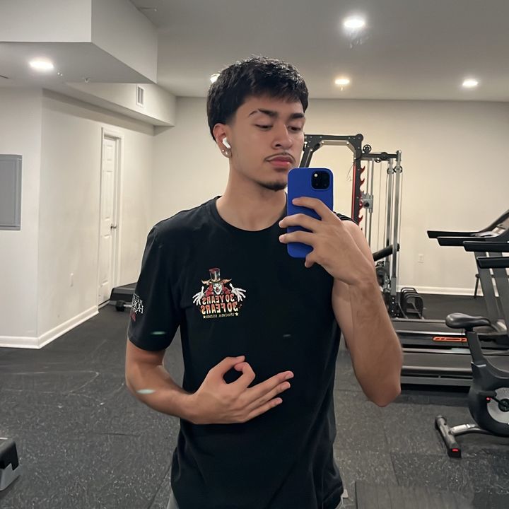 Profile Picture of Devin (@yo.1tsdevin) on Tiktok