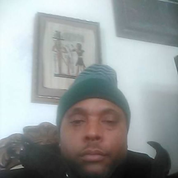 Profile Picture of Tyrone Handsor (@handsortyrone22) on Poshmark