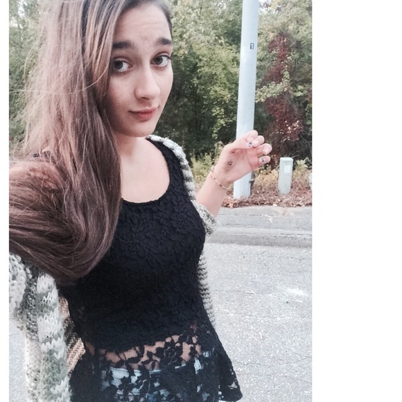 Profile Picture of Brianna Kearns (@briannna___k) on Poshmark