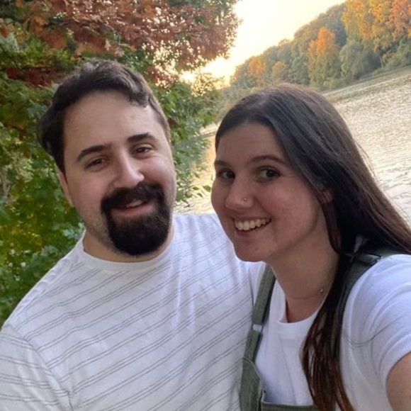 Profile Picture of Amanda Curtis (@amandacurtis553) on Poshmark