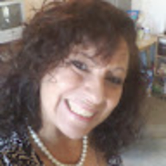 Profile Picture of Corina Aguilar (@caguilar505) on Poshmark