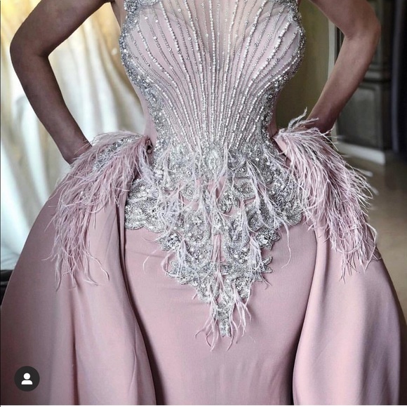 Profile Picture of Amanda Holwell (@howellamanda) on Poshmark