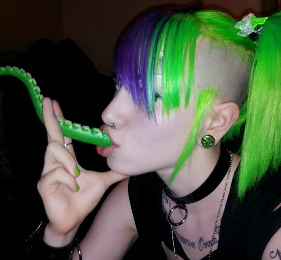 Profile Picture of Nicole Ackerman (@nickack88) on Poshmark