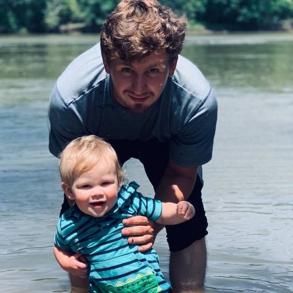 Profile Picture of Holden Kyle (@holden_kyle) on Poshmark