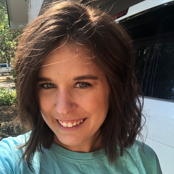 Profile Picture of Jessica Huseman (@jessicahuseman) on Poshmark