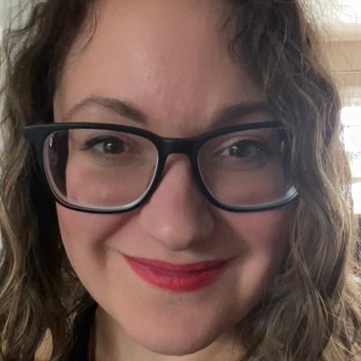 Profile Picture of Kerri Conway (@KerriMcAlpin) on Twitter