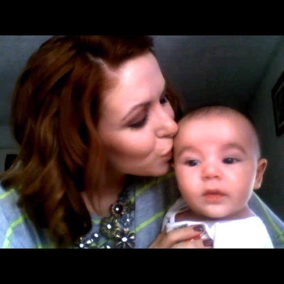 Profile Picture of Jillian Yoder (@jillian_yoder) on Poshmark