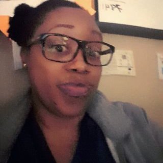 Profile Picture of Corrine Carson (@naturallynat702) on Twitter