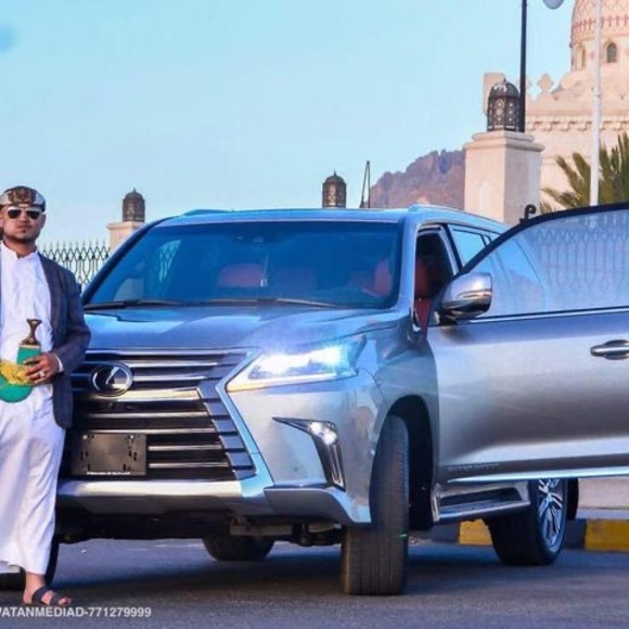 Profile Picture of Adnan Al saidi (@adnanaahmed) on Poshmark