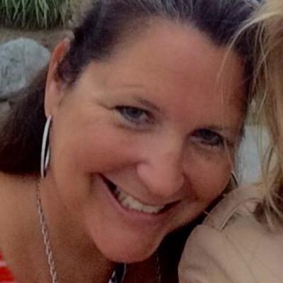Profile Picture of Eileen Potts (@PottsEileen) on Twitter