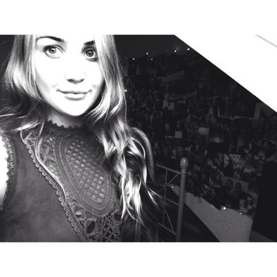 Profile Picture of Emily June Kelly (@ejk_97) on Twitter