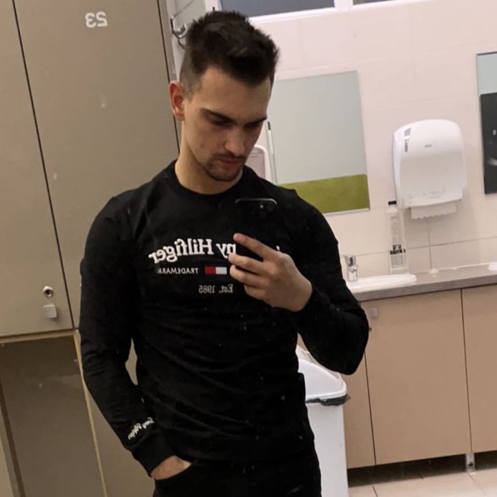 Profile Picture of Georgee 18 (@georgehus) on Tiktok