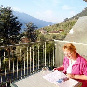 Profile Picture of Sonja Marx (@sonjamarx74) on Twitter