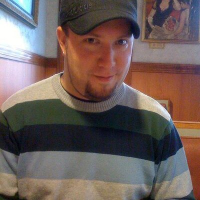 Profile Picture of Dan Goodin (@MARTINIguyDAN) on Twitter