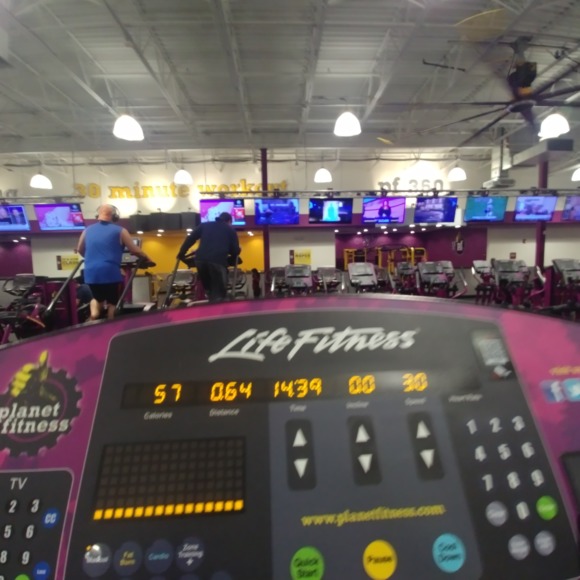 Profile Picture of Karzan Akram (@karzan_82) on Poshmark