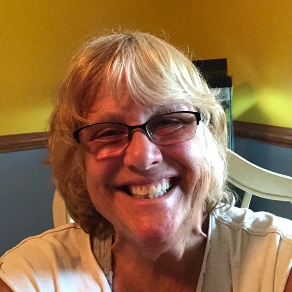 Profile Picture of Constance Olson (@jonzie303) on Poshmark