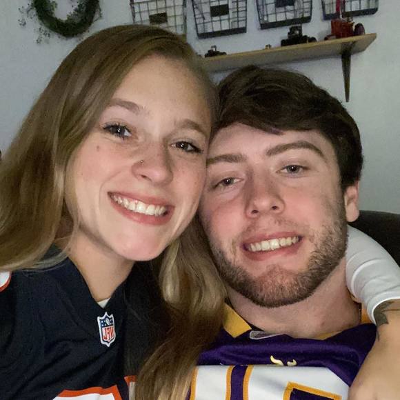 Profile Picture of Morgan Askegaard (@morganpaige777) on Poshmark