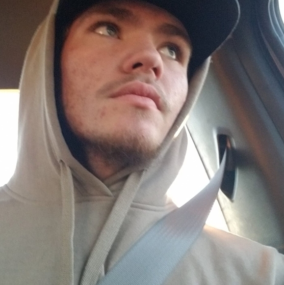 Profile Picture of Kip Feichko (@kipfeichko) on Poshmark