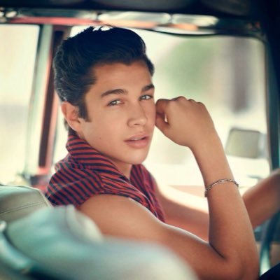 Profile Picture of Shawn Mahone (@MendesMahone74) on Twitter