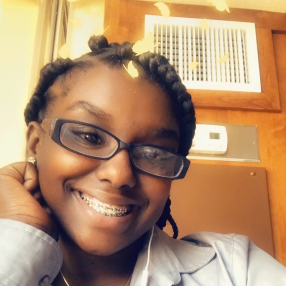 Profile Picture of Marcia Hartford (@marciamh) on Poshmark