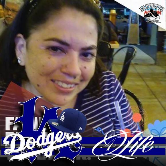 Profile Picture of Tanya Cadena (@tanyacadena) on Poshmark