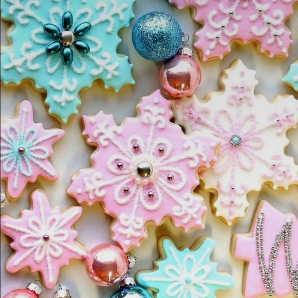 Profile Picture of Cara Checchio (@carachecchio_) on Poshmark