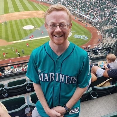 Profile Picture of Graham Farmer (@gravyonsports) on Twitter