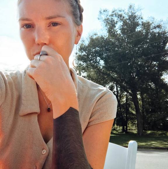 Profile Picture of Sarah Condrey (@sarahcondrey) on Poshmark